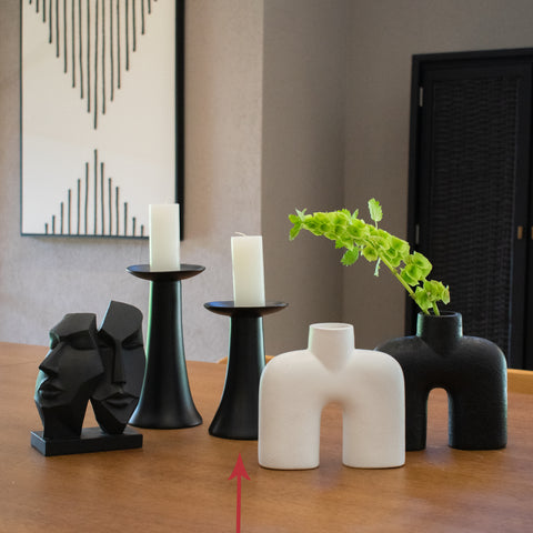 Candelabro pequeño Negro Nara 11 x 11 x 19 cm